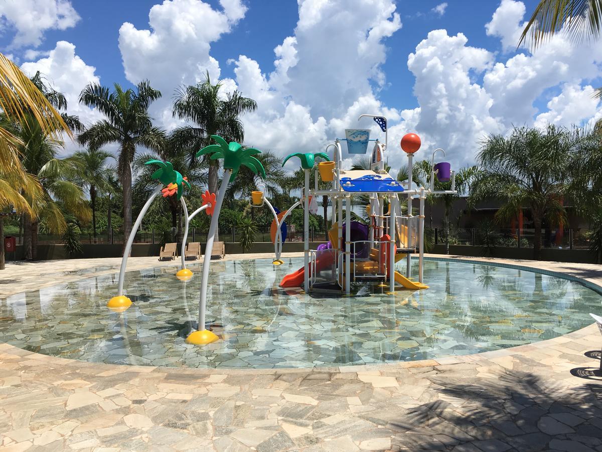 Grandes Lagos Resorts E Parque Aquatico Santa Clara d'Oeste Exteriér fotografie