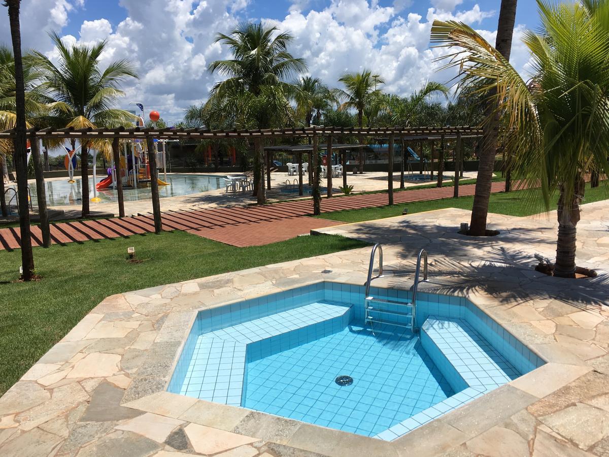Grandes Lagos Resorts E Parque Aquatico Santa Clara d'Oeste Exteriér fotografie