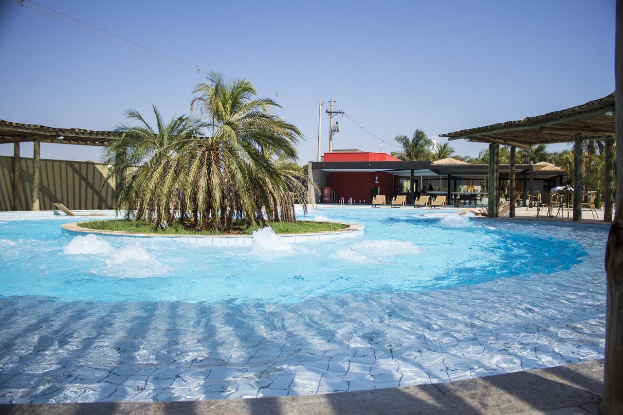 Grandes Lagos Resorts E Parque Aquatico Santa Clara d'Oeste Exteriér fotografie